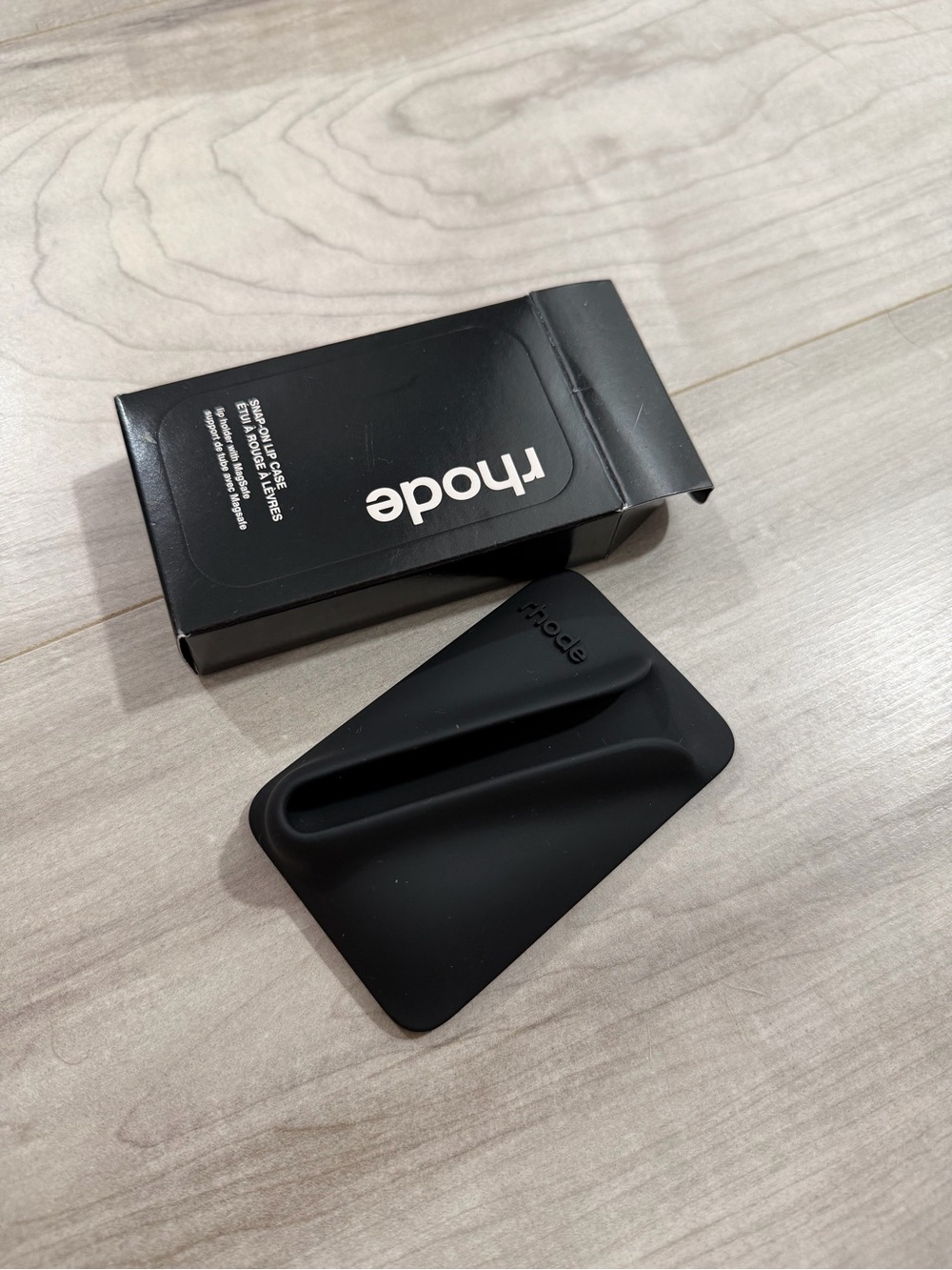 Rhode snap on lip case
